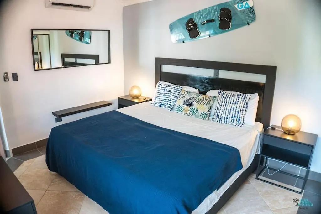 Διαμέρισμα Ocean One 1-Bedroom Penthouse Beach Condo Καμπαρέτε